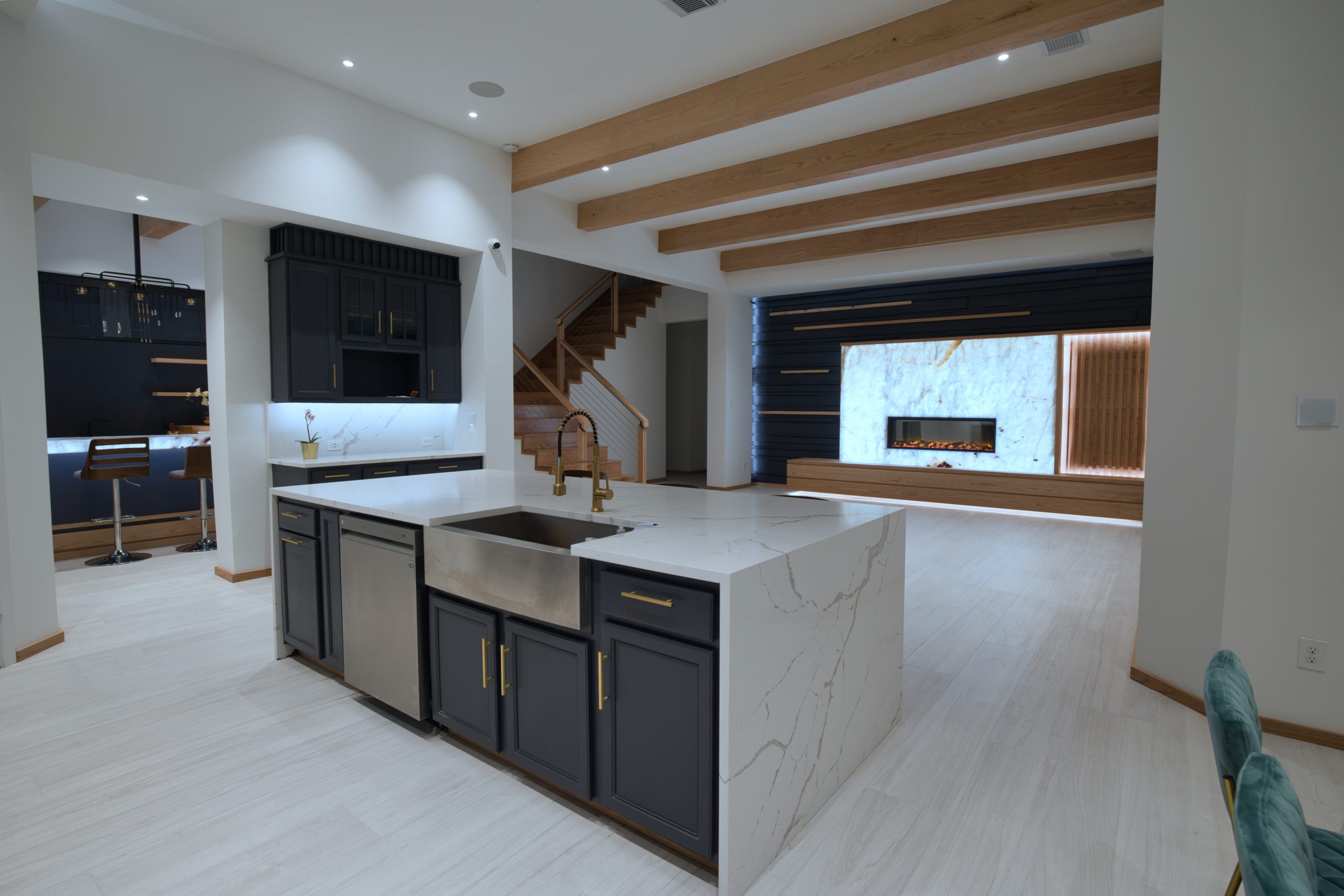 Texas Man Cave — LOXONE smart home by Grizzly Tec